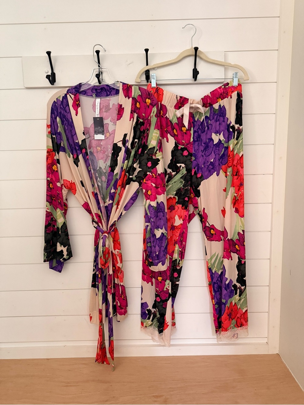 Cacique Floral Satin Kimono Robe and Pajama Pants Set NWT size 18/20